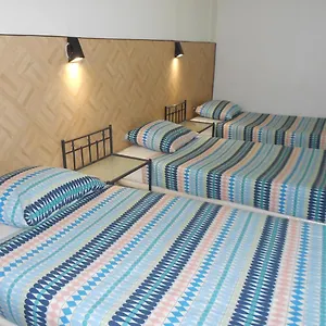 Hostel Crescent